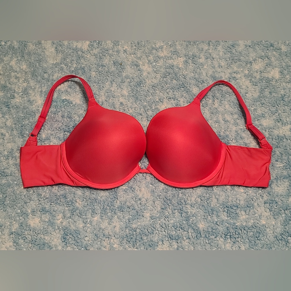 Victoria's Secret 34DD Pink Push Up Bra